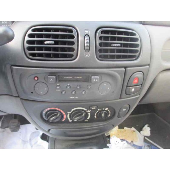 renault megane i classic (la0) del año 2000