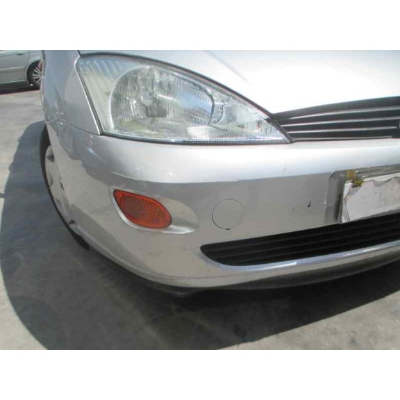 ford focus berlina (cak) del año 2000
