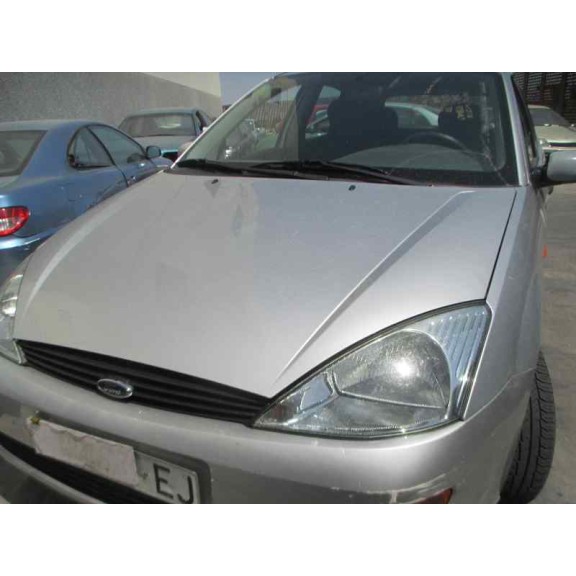ford focus berlina (cak) del año 2000