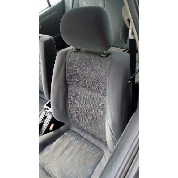 nissan primera berlina (p11) del año 1997