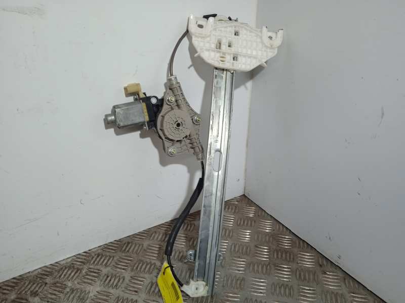 Recambio de elevalunas trasero izquierdo para kia stonic (ybcuv) drive referencia OEM IAM 83450H8000  2 PINS