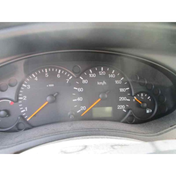 ford focus berlina (cak) del año 2000