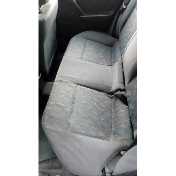 nissan primera berlina (p11) del año 1997