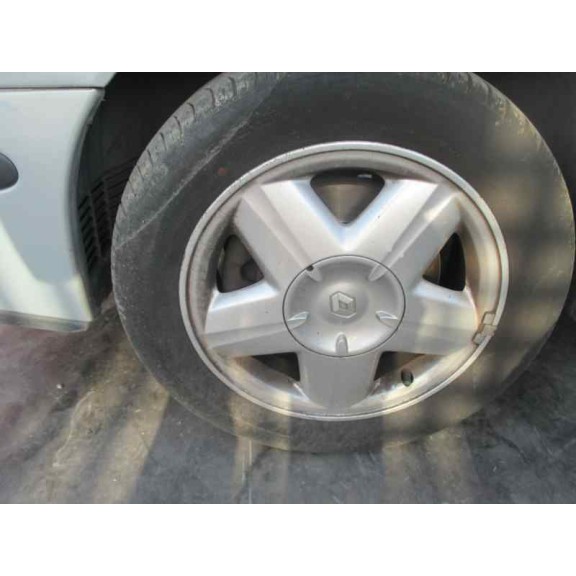 renault megane i classic (la0) del año 2000