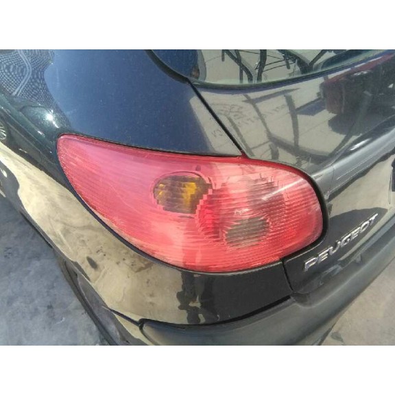 peugeot 206 berlina del año 2003