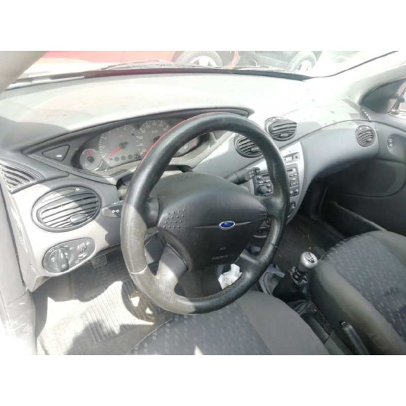 ford focus berlina (cak) del año 1999