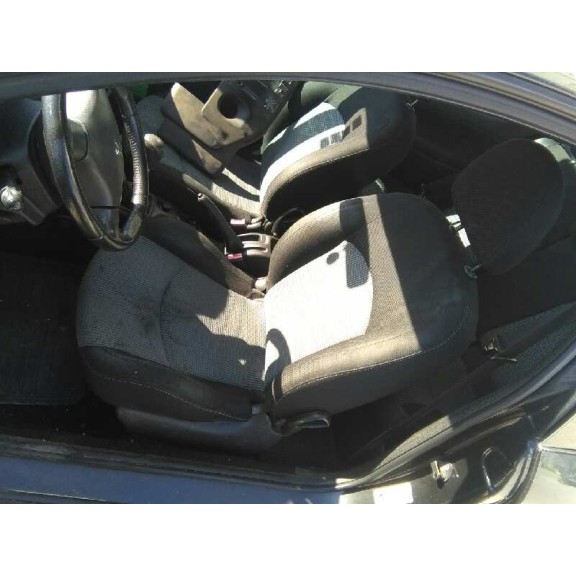 peugeot 206 berlina del año 2003