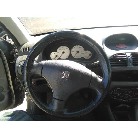 peugeot 206 berlina del año 2003