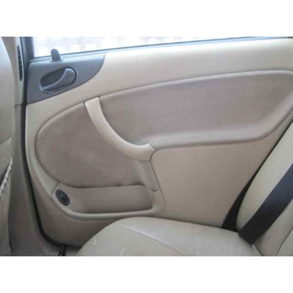 saab 9-3 berlina del año 1998