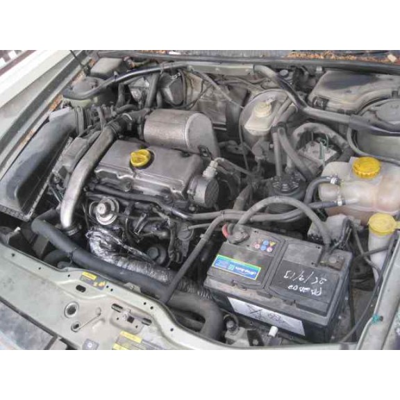 saab 9-3 berlina del año 1998