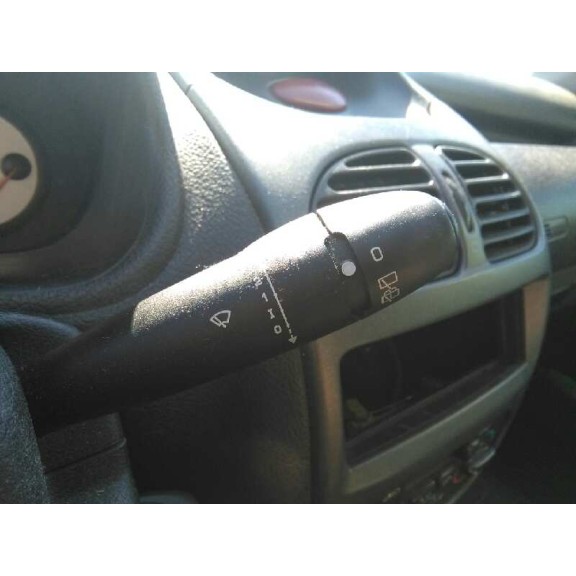 peugeot 206 berlina del año 2003