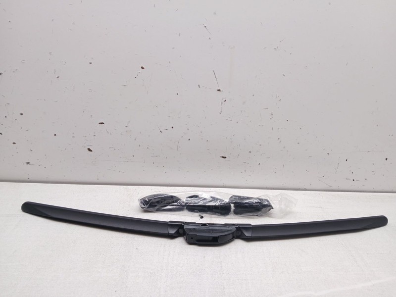 Recambio de escobilla limpia para peugeot 3008 referencia OEM IAM cgaf2358  58 cm 23´´ flexible