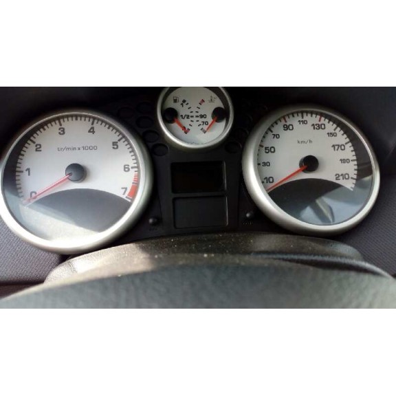 peugeot 207 del año 2009