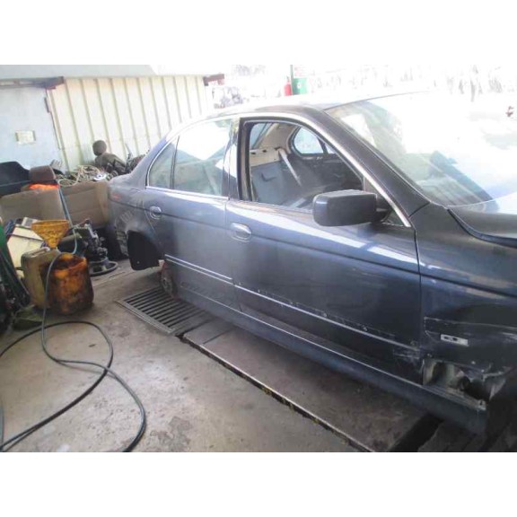bmw serie 5 berlina (e39) del año 2002