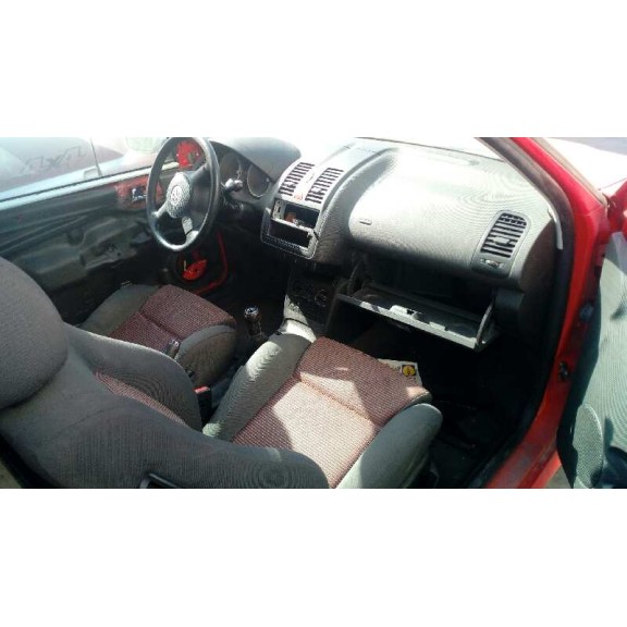 volkswagen polo berlina (6n2) del año 2000