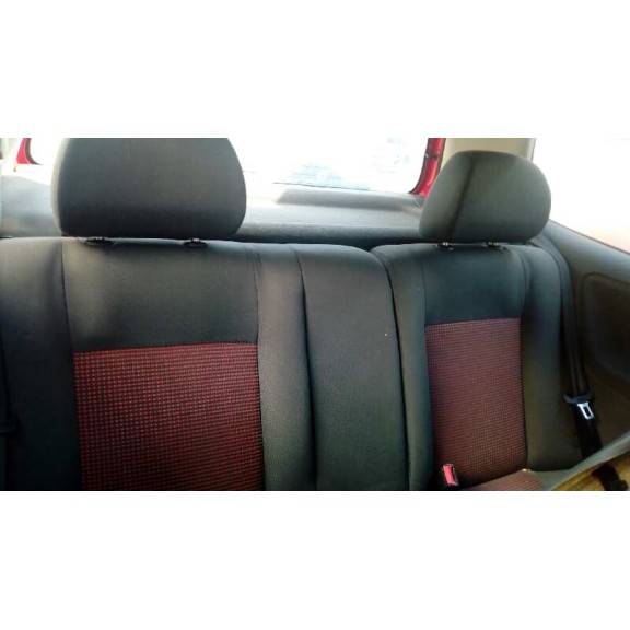 volkswagen polo berlina (6n2) del año 2000