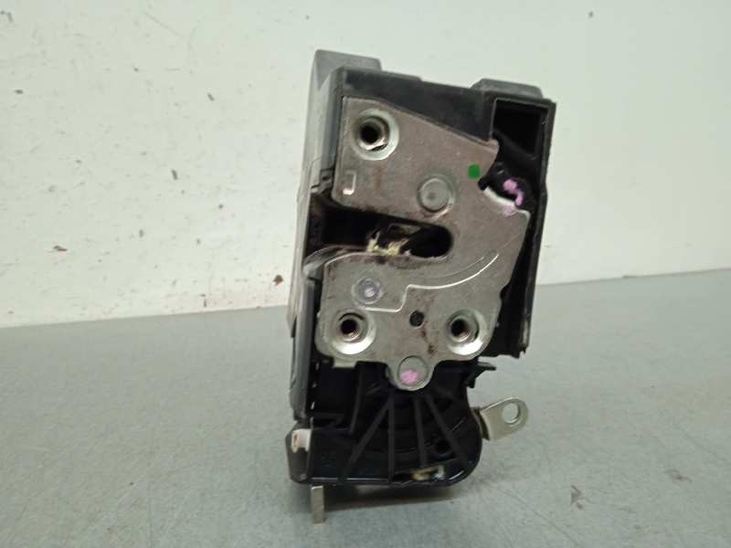 Recambio de cerradura puerta delantera derecha para dacia sandero stepway referencia OEM IAM   2 CABLES