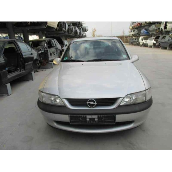 opel vectra b berlina del año 1997