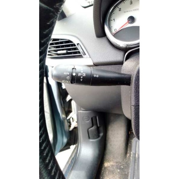 peugeot 207 del año 2008