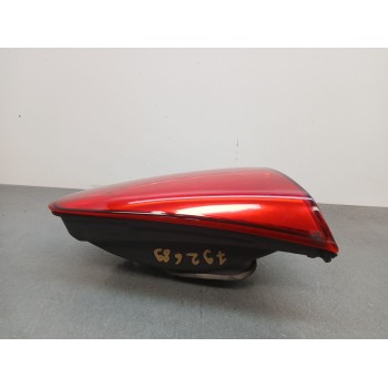 Recambio de piloto trasero izquierdo interior para kia carens iv 1.7 crdi referencia OEM IAM 92403a4  