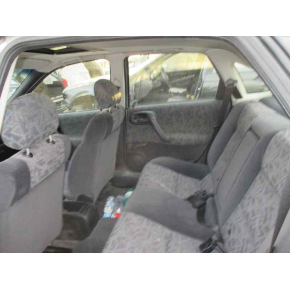 opel vectra b berlina del año 1997