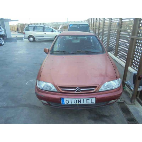 citroën xsara berlina del año 2000