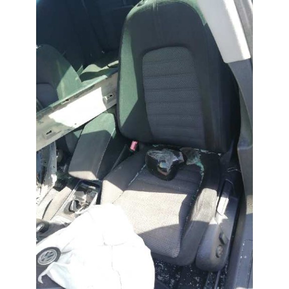 volkswagen passat variant (3c5) del año 2007