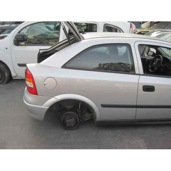 opel astra g berlina del año 1998