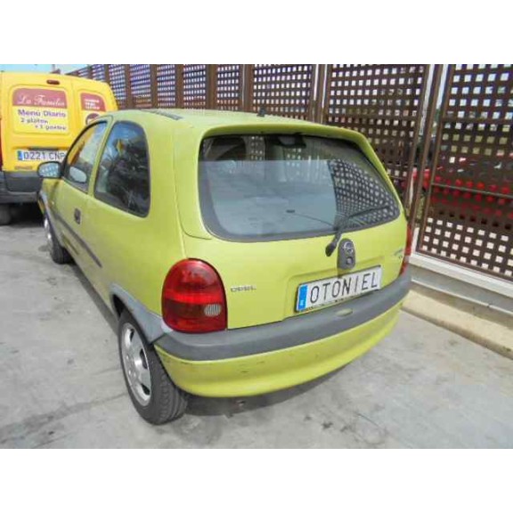 opel corsa b del año 2000