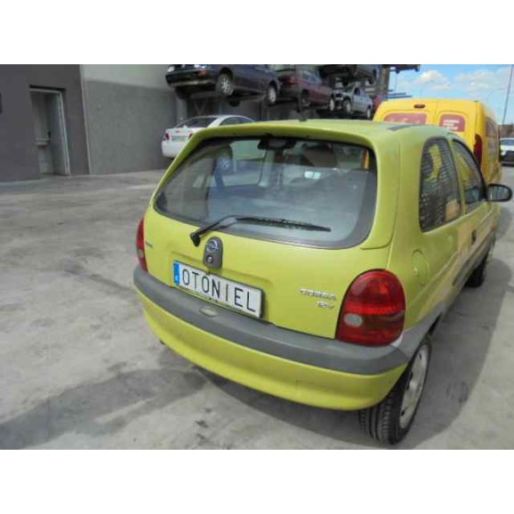 opel corsa b del año 2000