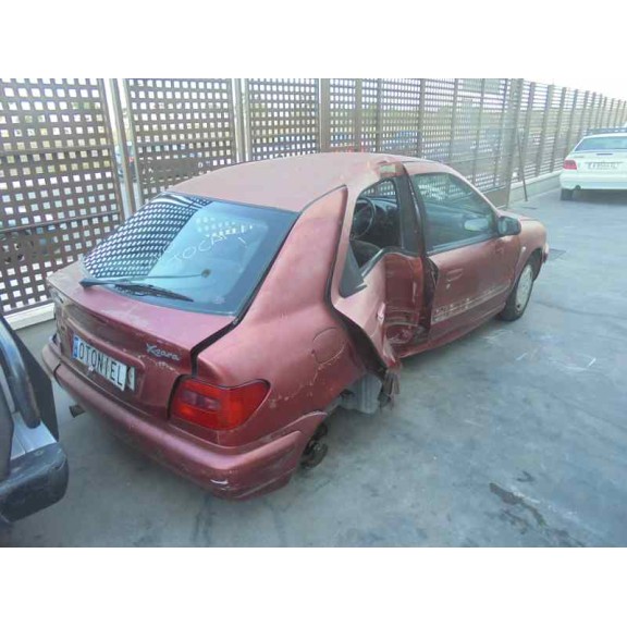 citroën xsara berlina del año 2000