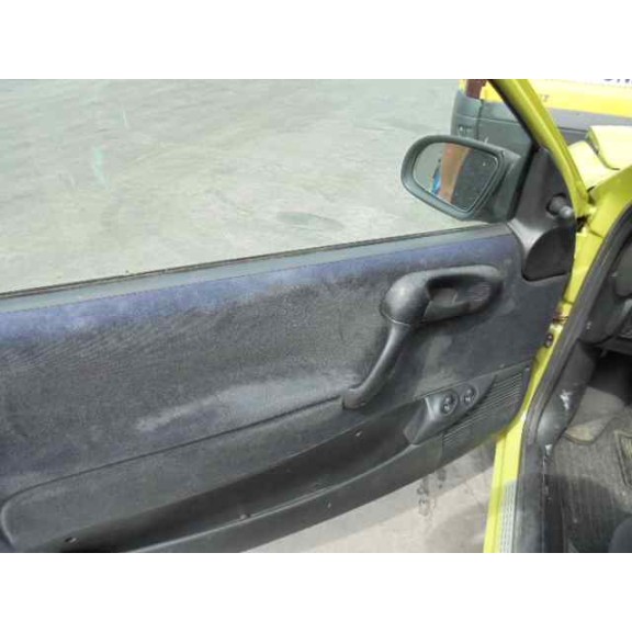 opel corsa b del año 2000