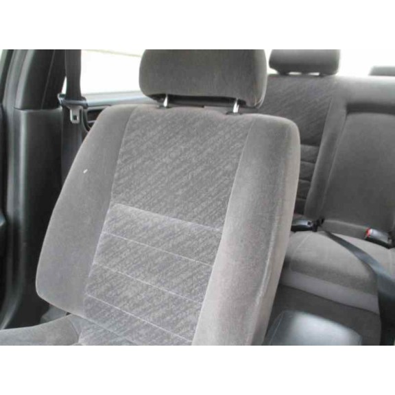 nissan maxima qx (a32) del año 1999