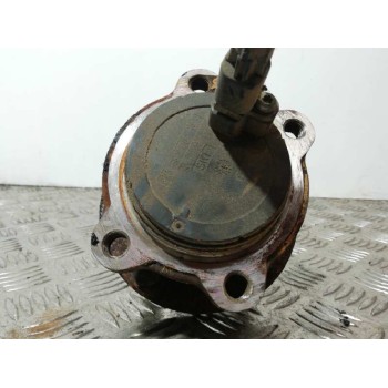 Recambio de buje para volvo v40 2.0 diesel cat referencia OEM IAM  TRASERO DERECHO 5 TORNILLOS