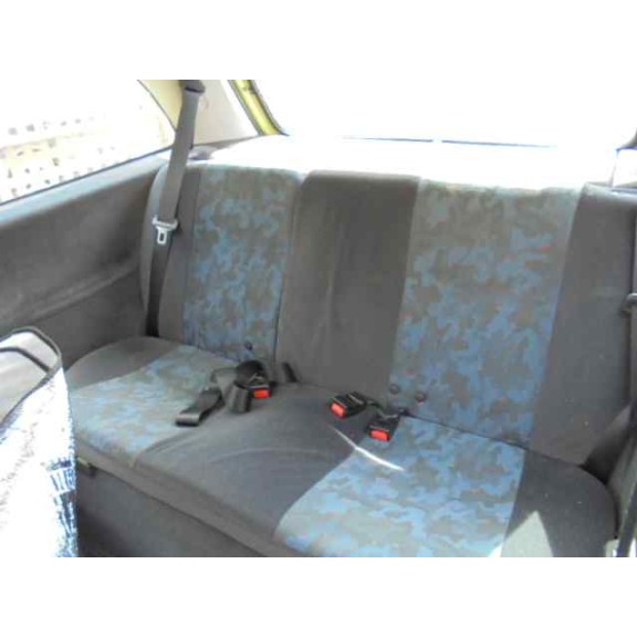 opel corsa b del año 2000