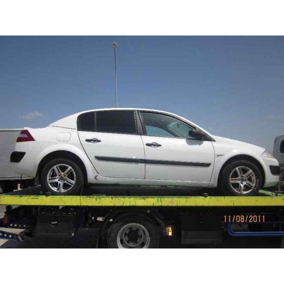 renault megane ii classic berlina del año 2004