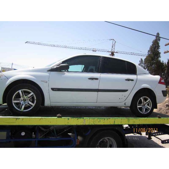 renault megane ii classic berlina del año 2004