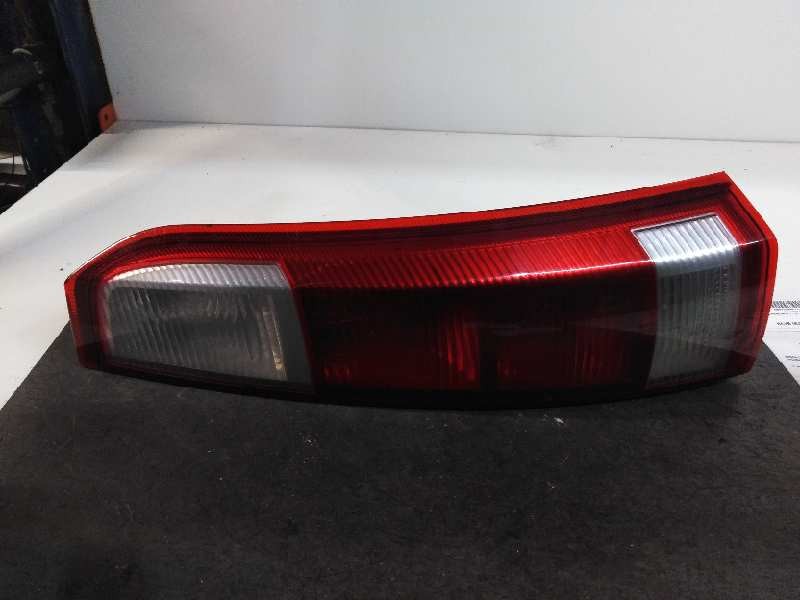 Recambio de piloto trasero derecho para opel meriva cosmo referencia OEM IAM   