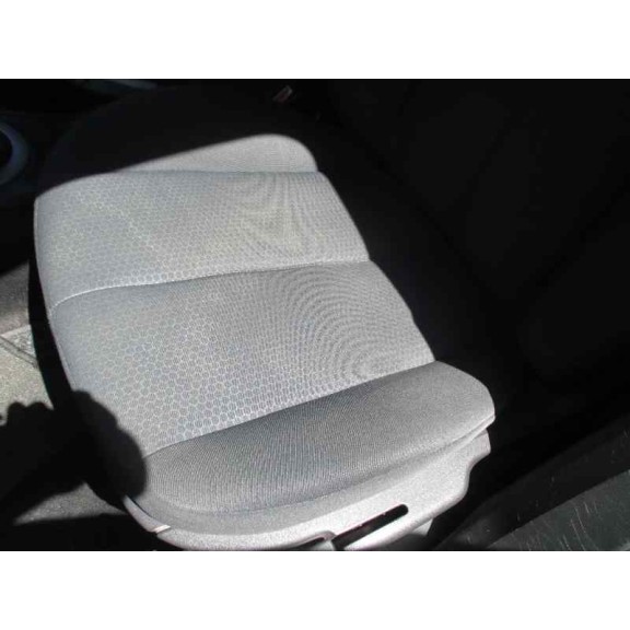 renault megane ii classic berlina del año 2004