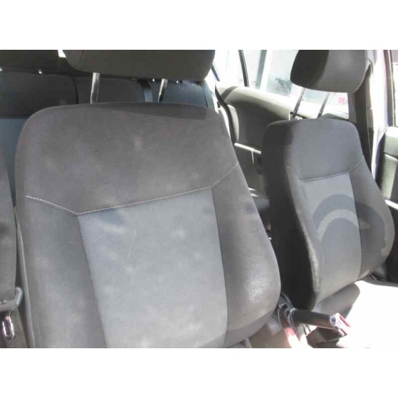 opel astra h berlina del año 2005