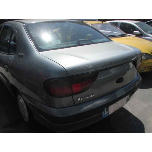 renault megane i classic (la0) del año 1998