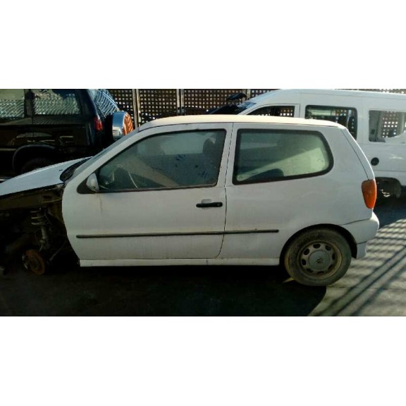 volkswagen polo berlina (6n1) del año 1996