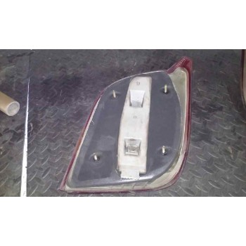 Recambio de piloto trasero izquierdo para ford fiesta berlina básico referencia OEM IAM   89