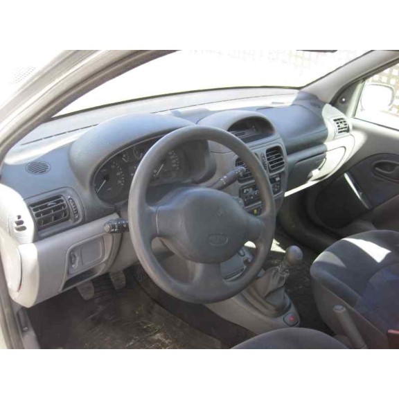 renault clio ii fase i (b/cbo) del año 1999