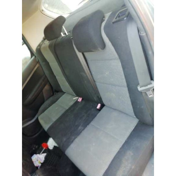 peugeot 307 berlina (s2) del año 2005