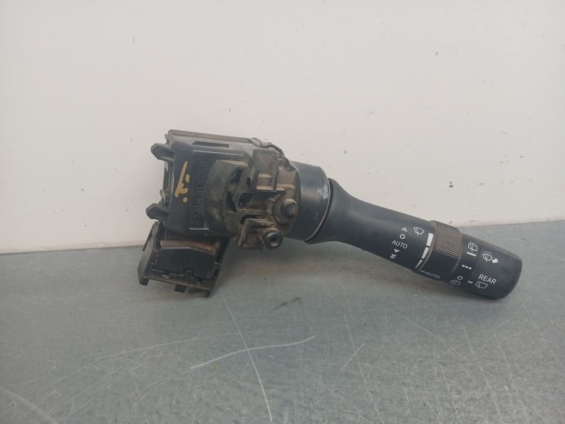 Recambio de mando limpia para lexus ct 200h referencia OEM IAM 4819017f462  