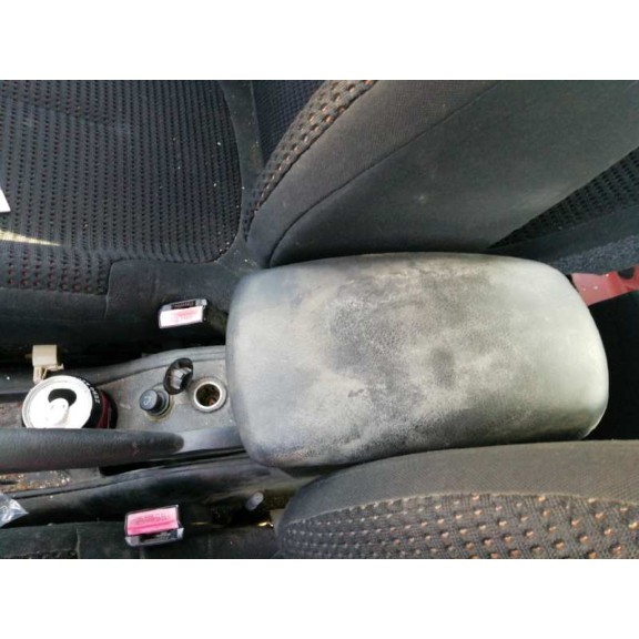 citroën c4 berlina del año 2006