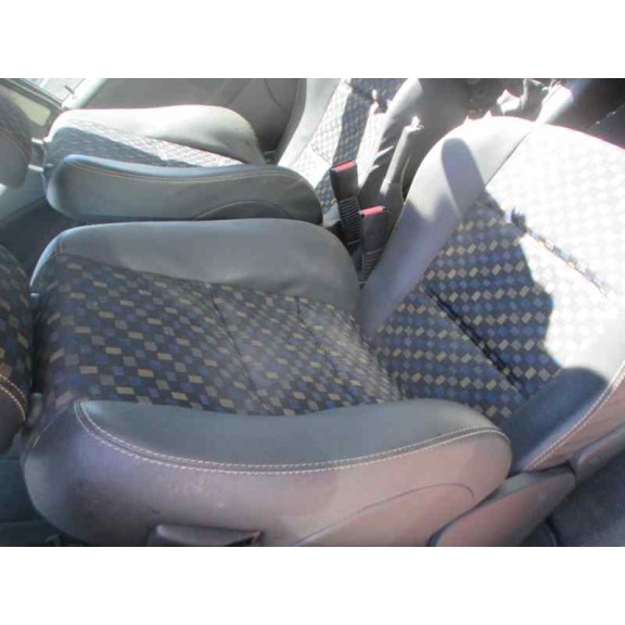 mg mg zr del año 2001