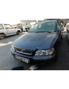 volvo v40 familiar del año 2001 2