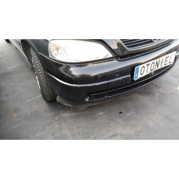 opel astra g berlina del año 2000